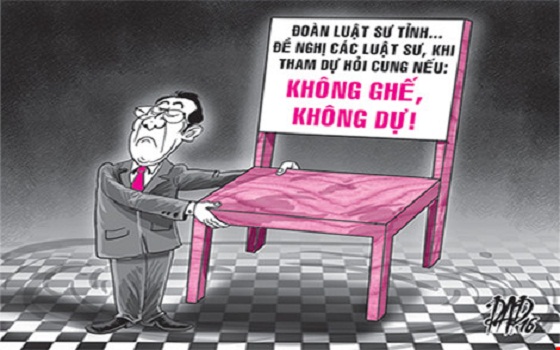 Luật sư từ chối dự cung nếu không có ghế