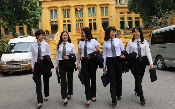 Vai trò của nữ luật sư trong tư vấn và tranh tụng