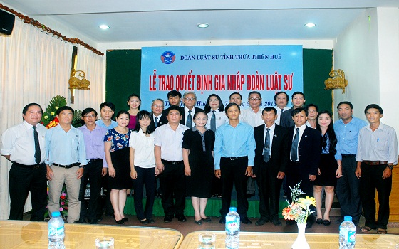 Đoàn Luật sư tỉnh Thừa Thiên Huế tổ chức Lễ trao quyết định gia nhập Đoàn Luật sư