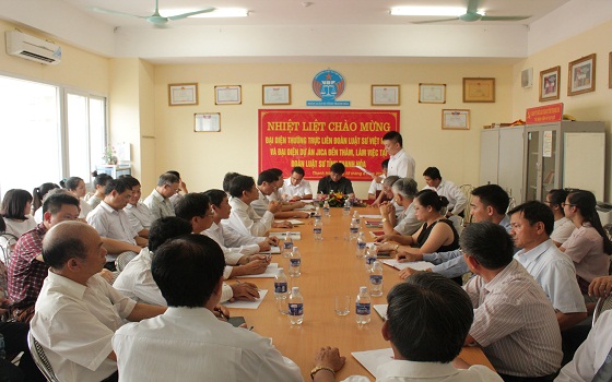 Chủ tịch Liên đoàn Luật sư Việt Nam và đại diện Dự án JICA thăm và làm việc tại tỉnh Thanh Hóa