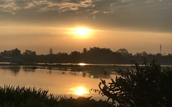 CÓ MỘT ĐIỀU GÌ ĐÓ…