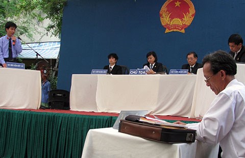 Bảo đảm quyền bào chữa: Cần ‘biện pháp mạnh’!