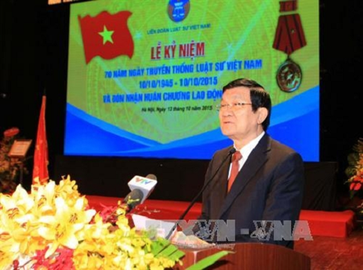 Liên đoàn Luật sư Việt Nam long trọng tổ chức Lễ Kỷ niệm 70 năm Ngày truyền thống luật sư Việt Nam ( 10/10/1945 – 10/10/2015 )