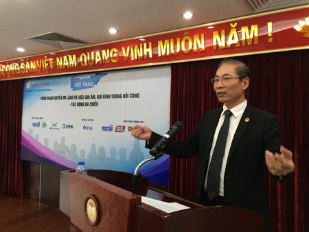 Phải in thật to "Quyền im lặng" treo ở buồng hỏi cung!