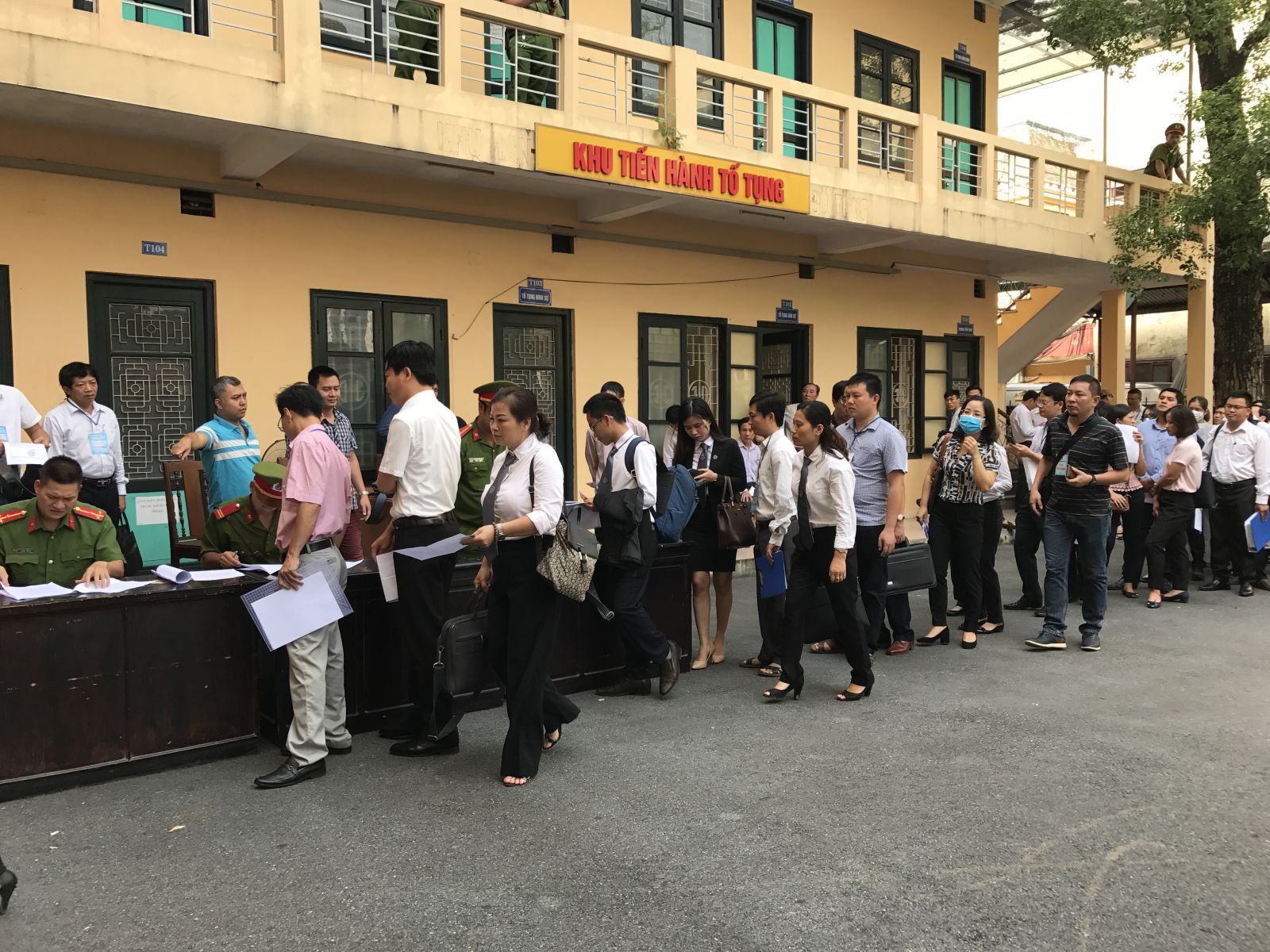 Phiên xử vụ án Hà Văn Thắm - Oceanbank (tiếp): Lãnh đạo Vietsovpetro nhận lãi ngoài hàng chục tỉ?
