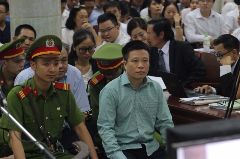 Vụ Hà Văn Thắm: Luật sư tố HĐXX thiếu tôn trọng luật sư