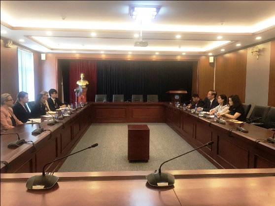 Phó Chủ tịch Liên đoàn luật sư Việt Nam, Luật sư Nguyễn Văn Chiến tiếp Đoàn đại biểu Uỷ ban nhân quyền Úc